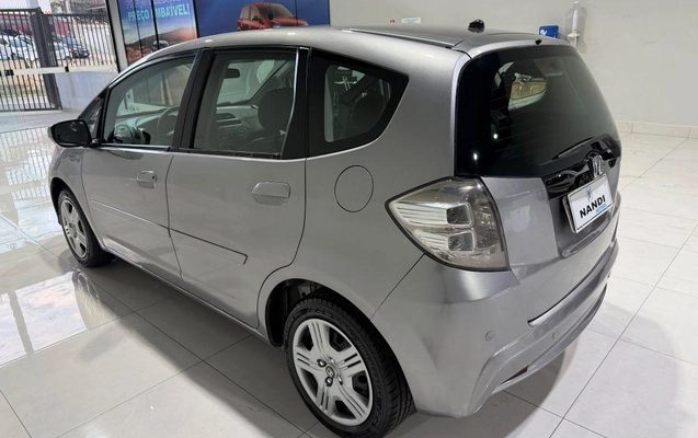 imagem-https://www.socarrao.com.br/sc-vehicle-images-prod/4116289/1790336972246-1233423.jpeg
