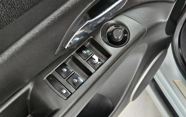 imagem-https://www.socarrao.com.br/sc-vehicle-images-prod/4116412/1790338782669-8198500_20_B_181c9cf74e.jpeg