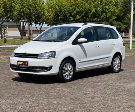Volkswagen SpaceFox 2012 Branco — foto 1 de 3