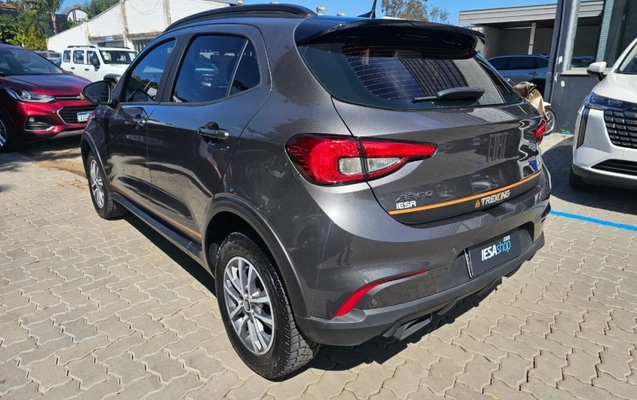 imagem-https://www.socarrao.com.br/sc-vehicle-images-prod/4116570/1790339259128-M7JHA0ZYteT6ckdo7lsi7HCLhsdPH9FQ.jpg