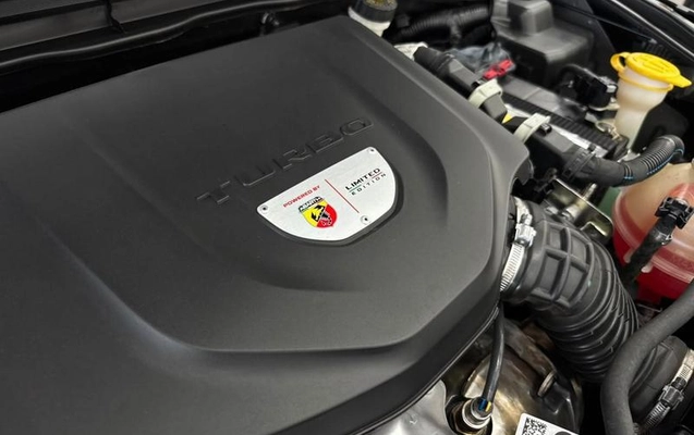 imagem-https://www.socarrao.com.br/sc-vehicle-images-prod/4116600/1790443130204-8275583_15_B_b7f61d73ed.jpeg