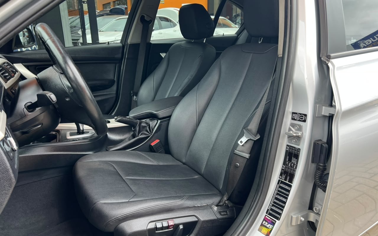 imagem-https://www.socarrao.com.br/sc-vehicle-images-prod/4116648/1790339525978-V2hhdHNBcHAgSW1hZ2UgMjAyNi0wOS0yNCBhdCAxNi4xOS41Ni5qcGVn.jpeg