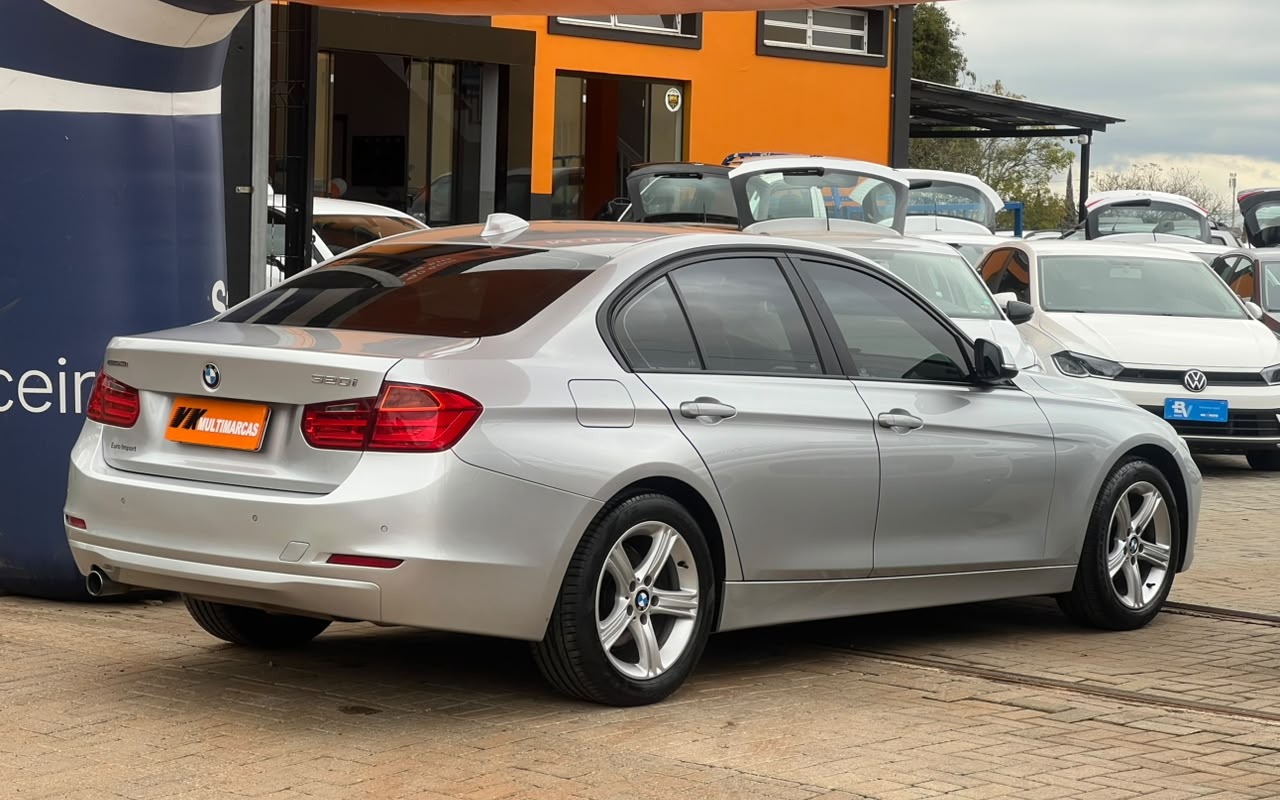 imagem-https://www.socarrao.com.br/sc-vehicle-images-prod/4116648/1790339526279-V2hhdHNBcHAgSW1hZ2UgMjAyNi0wOS0yNCBhdCAxNi4xOS41MyAoMSkuanBlZw.jpeg