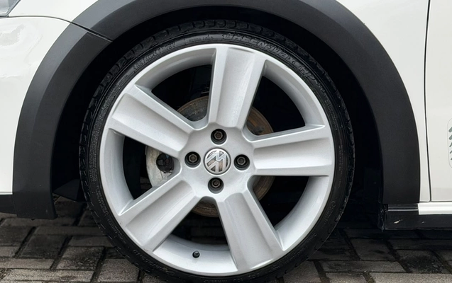 imagem-https://www.socarrao.com.br/sc-vehicle-images-prod/4117303/1790340822763-V2hhdHNBcHAgSW1hZ2UgMjAyNi0wOS0yNCBhdCAxNy40OC4zNyAoMSkuanBlZw.jpeg
