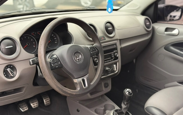 imagem-https://www.socarrao.com.br/sc-vehicle-images-prod/4117303/1790340822863-V2hhdHNBcHAgSW1hZ2UgMjAyNi0wOS0yNCBhdCAxNy40OC4zOC5qcGVn.jpeg