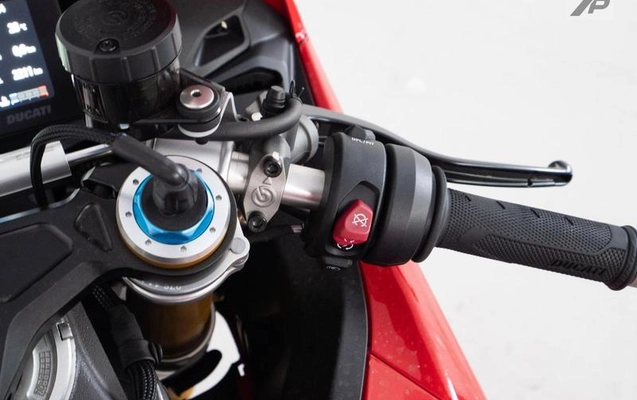 imagem-https://www.socarrao.com.br/sc-vehicle-images-prod/4117415/1790679367136-8508322_1_B_67157405e0.jpeg