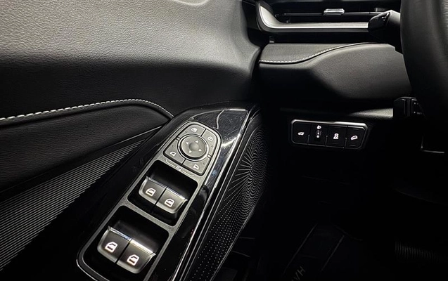 imagem-https://www.socarrao.com.br/sc-vehicle-images-prod/4117603/1790361483972-8504430_4_B_03564f280f.jpeg