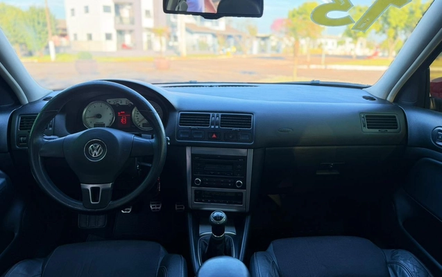 imagem-https://www.socarrao.com.br/sc-vehicle-images-prod/4117659/1790341750970-7b176a057f374e1081289fb04e17cc08_1788262493235.jpg