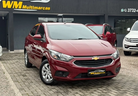 Chevrolet Onix 2017 Vermelho — foto 1 de 3