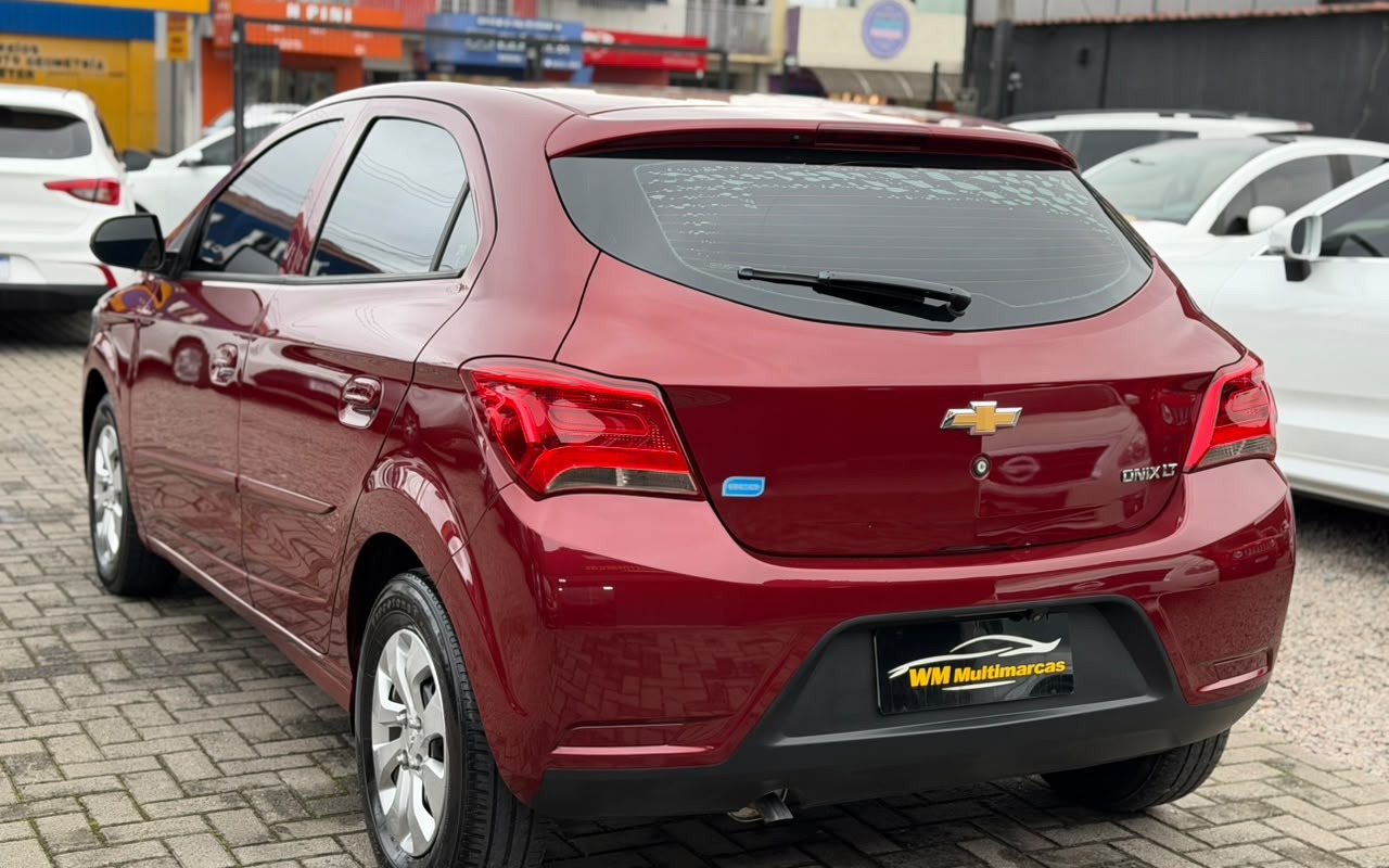 imagem-https://www.socarrao.com.br/sc-vehicle-images-prod/4117662/1790341829043-V2hhdHNBcHAgSW1hZ2UgMjAyNi0wOS0yNCBhdCAxNy4zOC4zMy5qcGVn.jpeg