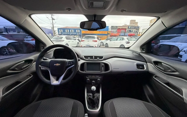 imagem-https://www.socarrao.com.br/sc-vehicle-images-prod/4117662/1790341829508-V2hhdHNBcHAgSW1hZ2UgMjAyNi0wOS0yNCBhdCAxNy4zOC4zNi5qcGVn.jpeg