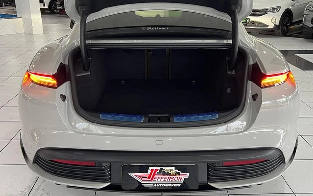 imagem-https://www.socarrao.com.br/sc-vehicle-images-prod/4117664/1790356691099-8511806_13_B_580b94fcd4.jpeg