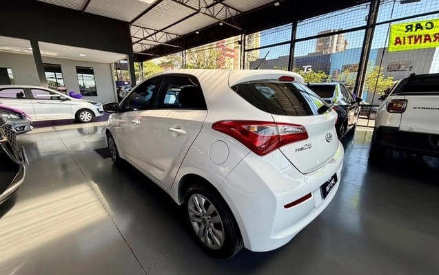 imagem-https://www.socarrao.com.br/sc-vehicle-images-prod/4117665/1790341901298-8512206_1_B_1685f0769f.jpeg