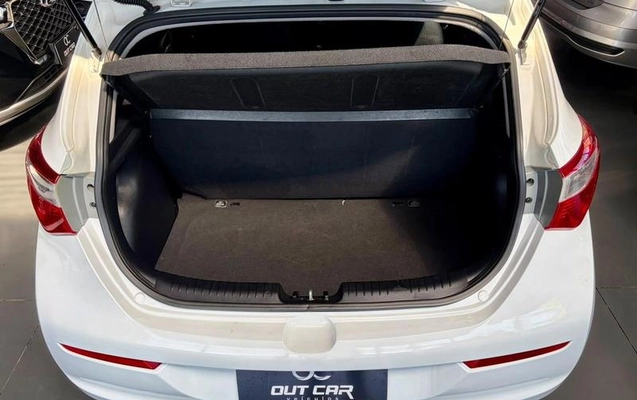 imagem-https://www.socarrao.com.br/sc-vehicle-images-prod/4117665/1790341901307-8512206_4_B_37216c28a7.jpeg