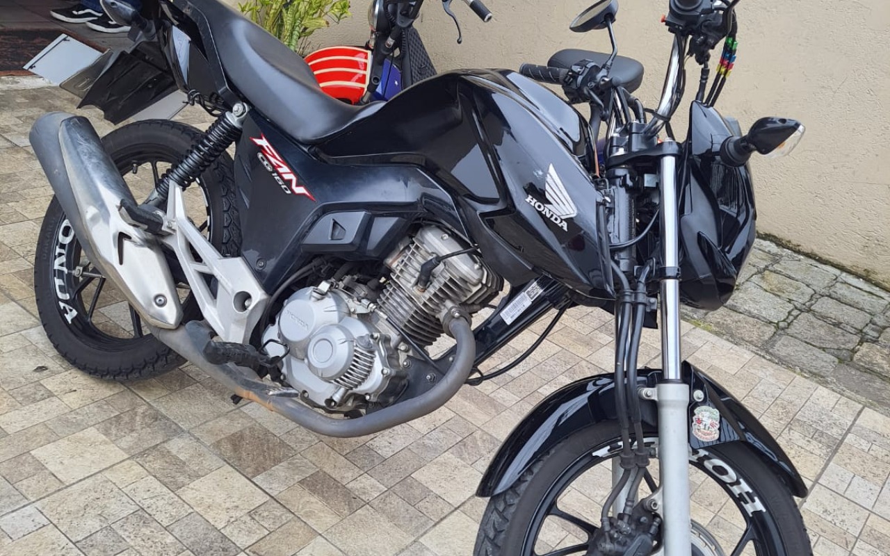 imagem-https://www.socarrao.com.br/sc-vehicle-images-prod/4117767/1790342032194-V2hhdHNBcHAgSW1hZ2UgMjAyNi0wOS0yNSBhdCAwOS40OC4zOCAoMSkuanBlZw.jpeg