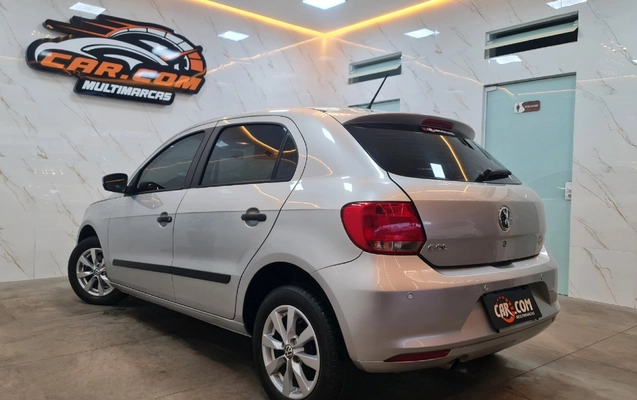 imagem-https://www.socarrao.com.br/sc-vehicle-images-prod/4117894/1790342169029-NiAoNSkuanBn.jpg