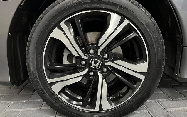 imagem-https://www.socarrao.com.br/sc-vehicle-images-prod/4117916/1790707875993-8199569_13_B_ae54d0aac8.jpeg
