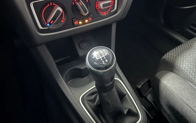 imagem-https://www.socarrao.com.br/sc-vehicle-images-prod/4118290/1790343062587-vehicle_image_1790341796_cb355e53048b200cdba4f2b0def15b8a.jpeg