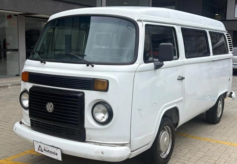 Volkswagen Kombi 2006 Branco — foto 1 de 3