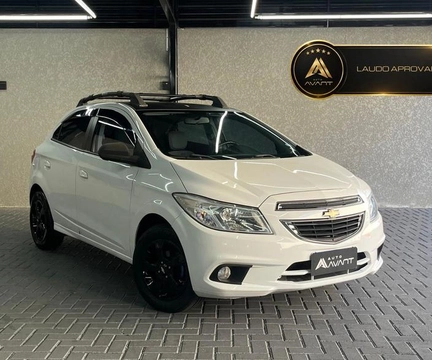 Chevrolet Onix 2015 Branco — foto 1 de 3