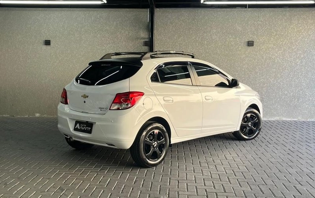 imagem-https://www.socarrao.com.br/sc-vehicle-images-prod/4118592/1790629092442-8512107_1_B_cfa3d28e89.jpeg