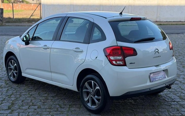 imagem-https://www.socarrao.com.br/sc-vehicle-images-prod/4118907/1791642316106-8508863_16_B_5c7ef5342a.jpeg