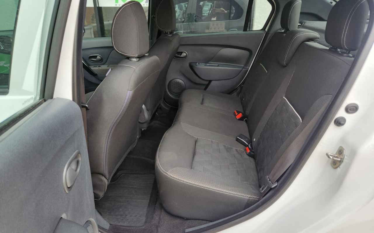 imagem-https://www.socarrao.com.br/sc-vehicle-images-prod/4118947/1790344722128-V2hhdHNBcHAgSW1hZ2UgMjAyNi0wOS0yNSBhdCAwOS4zNC4xOC5qcGVn.jpeg