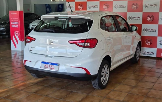 imagem-https://www.socarrao.com.br/sc-vehicle-images-prod/4119080/1790601857761-8512677_2_B_afb44422e4.jpeg