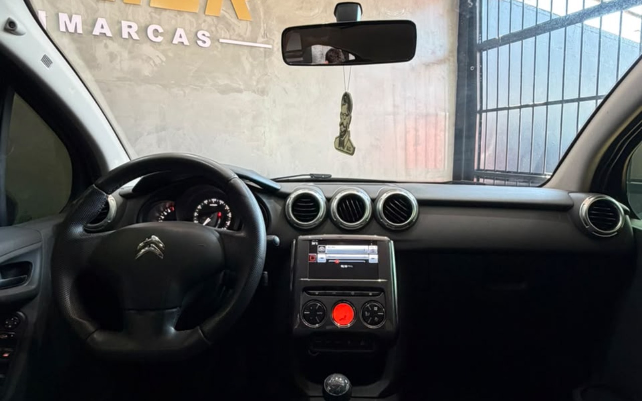 imagem-https://www.socarrao.com.br/sc-vehicle-images-prod/4119290/1790345643969-V2hhdHNBcHAgSW1hZ2UgMjAyNi0wOS0yNSBhdCAwOS4yMy4xOSAoMykuanBlZw.jpeg