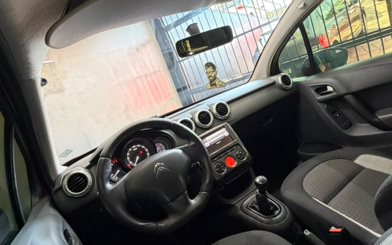 imagem-https://www.socarrao.com.br/sc-vehicle-images-prod/4119290/1790345644129-V2hhdHNBcHAgSW1hZ2UgMjAyNi0wOS0yNSBhdCAwOS4yMy4yMC5qcGVn.jpeg