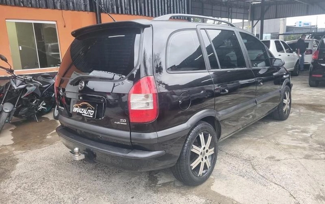 imagem-https://www.socarrao.com.br/sc-vehicle-images-prod/4119360/1790345748284-8502461_13_B_2ccb2505ff.jpeg