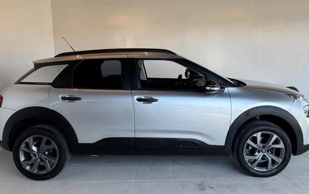 imagem-https://www.socarrao.com.br/sc-vehicle-images-prod/4119484/1790973454497-8493790_0_B_650a486f94.jpeg