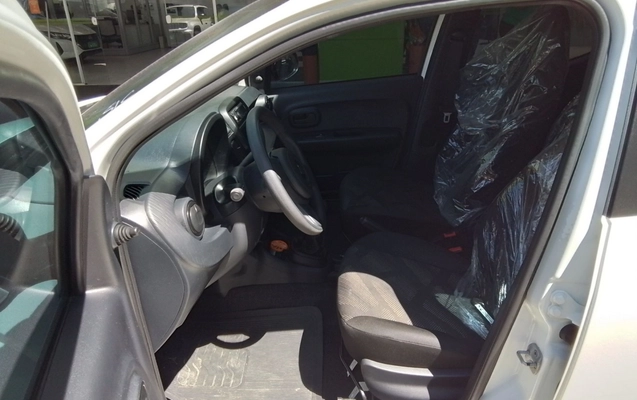 imagem-https://www.socarrao.com.br/sc-vehicle-images-prod/4119500/1790345915025-1_111828.jpg