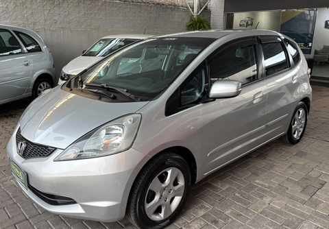 Honda Fit 2012 Prata — foto 1 de 3