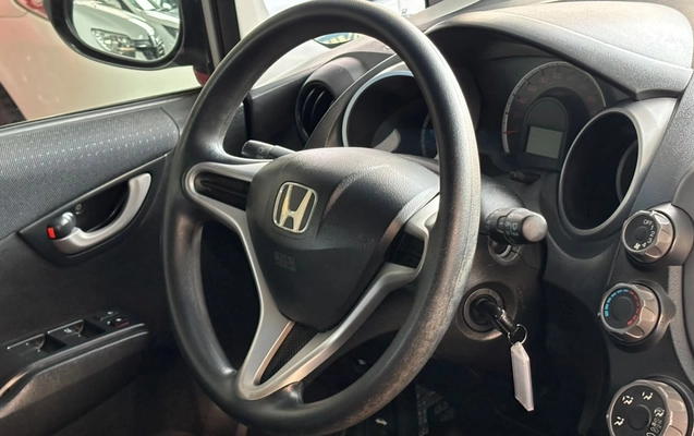 imagem-https://www.socarrao.com.br/sc-vehicle-images-prod/4119546/1790345978294-RklUIDMuanBn.jpg