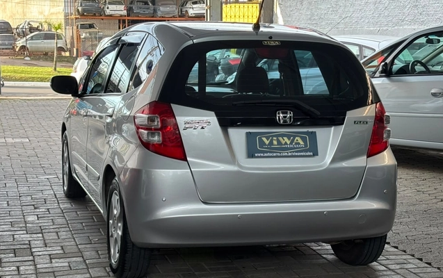 imagem-https://www.socarrao.com.br/sc-vehicle-images-prod/4119546/1790345978586-RklUIDEuanBn.jpg