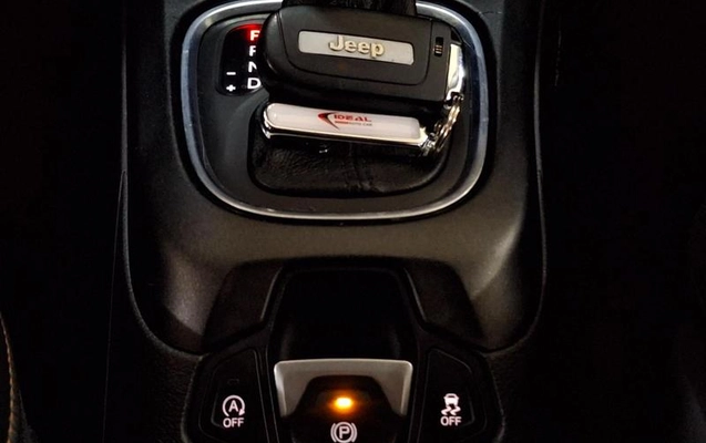 imagem-https://www.socarrao.com.br/sc-vehicle-images-prod/4119560/1790346011772-8450008_17_B_5161280a20.jpeg