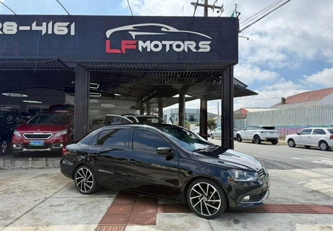 Volkswagen Voyage 2015 Preto — foto 1 de 3