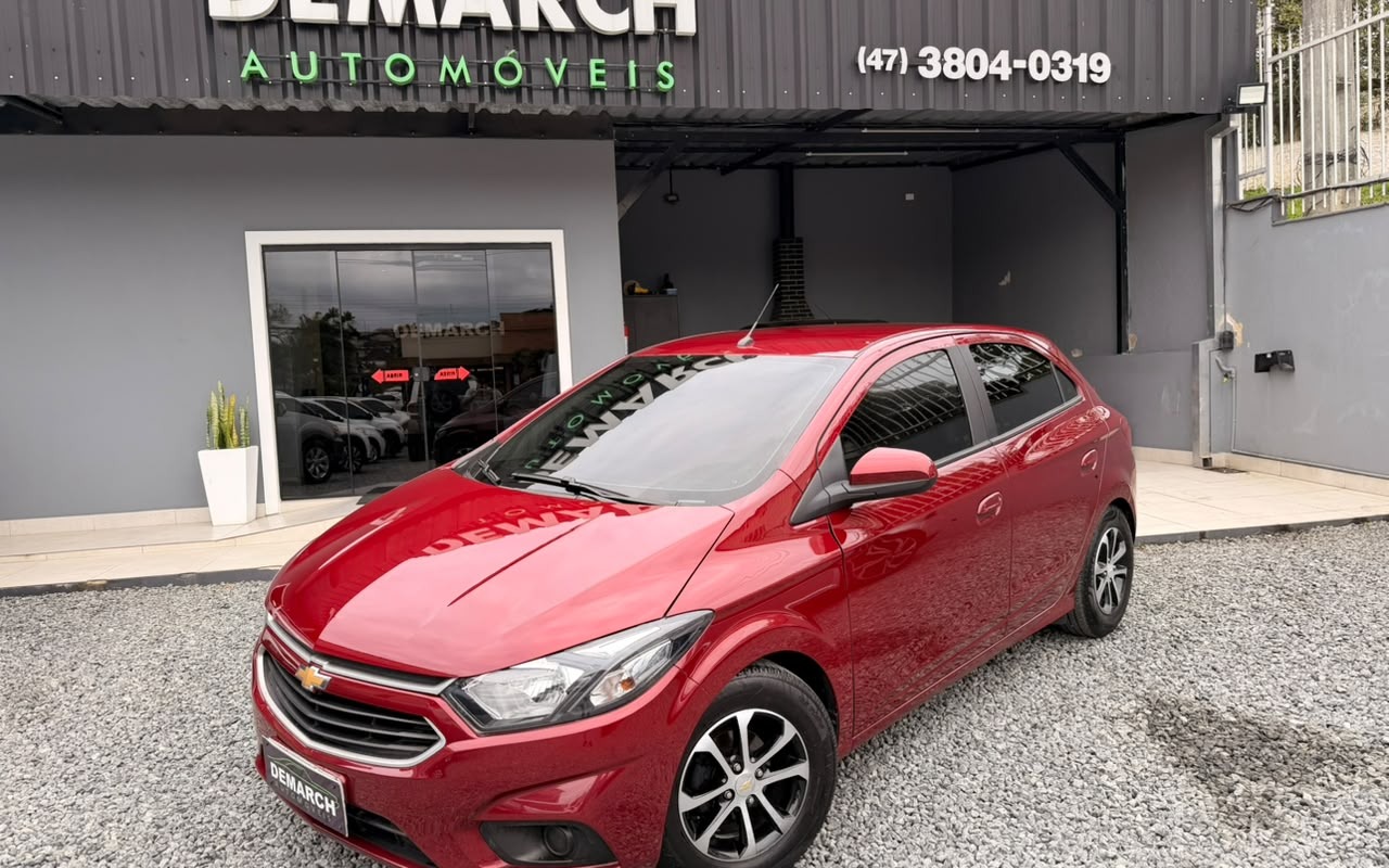 Chevrolet Onix 2019 Vermelho — foto 1 de 3