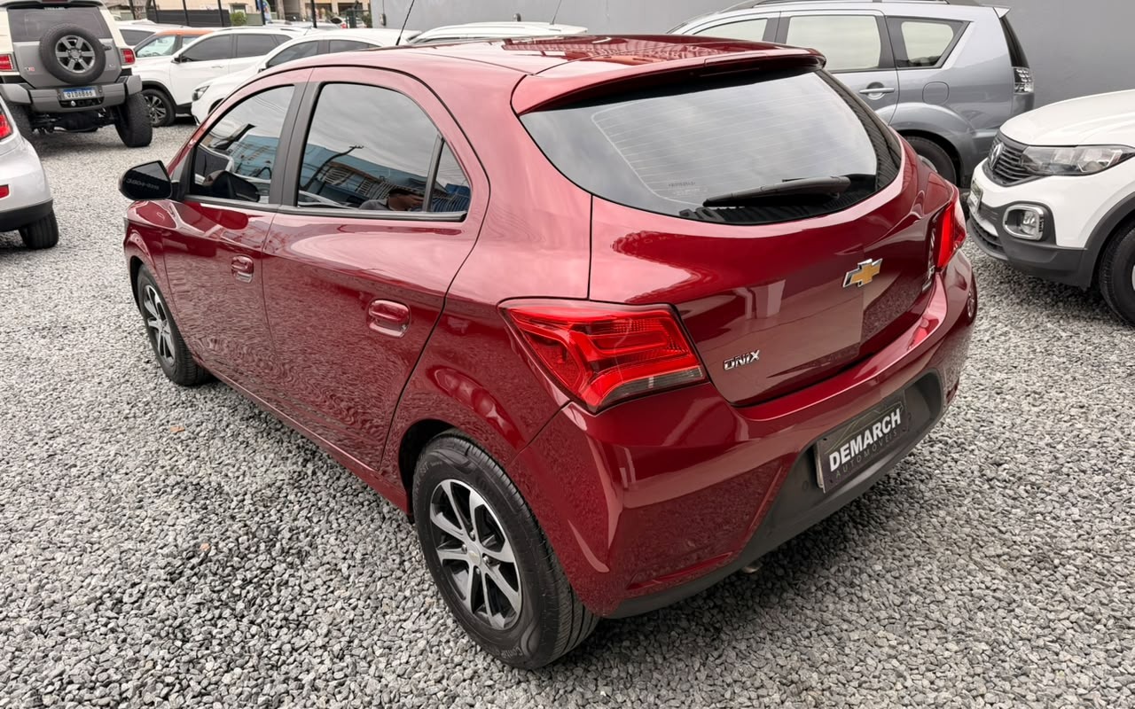 imagem-https://www.socarrao.com.br/sc-vehicle-images-prod/4119642/1790346447577-V2hhdHNBcHAgSW1hZ2UgMjAyNi0wOS0yNCBhdCAxNi41OC4yNy5qcGVn.jpeg