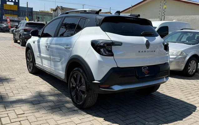 imagem-https://www.socarrao.com.br/sc-vehicle-images-prod/4119763/1790346653833-8507286_13_B_c729a5e578.jpeg