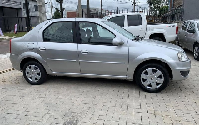 imagem-https://www.socarrao.com.br/sc-vehicle-images-prod/4119820/1790346704415-8423008_2_B_8eca6fd9c3.jpeg