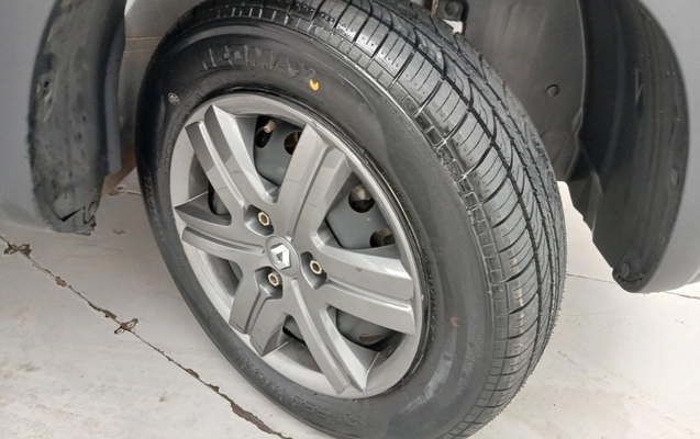 imagem-https://www.socarrao.com.br/sc-vehicle-images-prod/4119876/1790346795875-1_105236.jpg