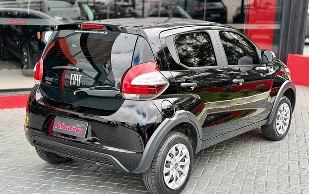 imagem-https://www.socarrao.com.br/sc-vehicle-images-prod/4119878/1790346798088-7_113237.jpg