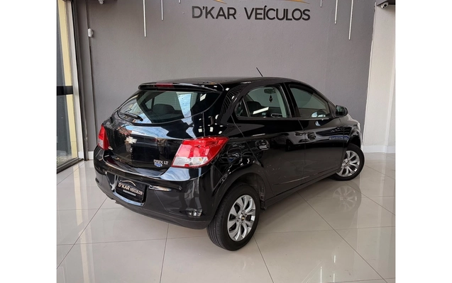 imagem-https://www.socarrao.com.br/sc-vehicle-images-prod/4119927/1790346957032-1_113206.jpg