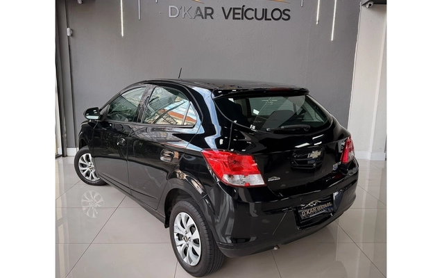 imagem-https://www.socarrao.com.br/sc-vehicle-images-prod/4119927/1790346957034-1_113207.jpg