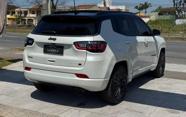 imagem-https://www.socarrao.com.br/sc-vehicle-images-prod/4119987/1790879890042-8512705_3_B_f468ba0e6e.jpeg