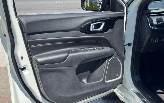 imagem-https://www.socarrao.com.br/sc-vehicle-images-prod/4119987/1790879890131-8512705_20_B_dc76d63576.jpeg