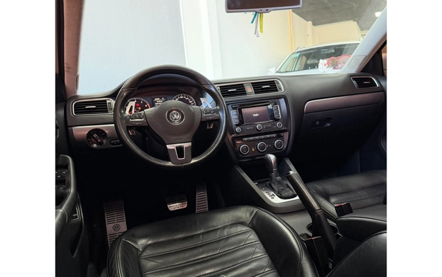 imagem-https://www.socarrao.com.br/sc-vehicle-images-prod/4120095/1790347286118-1_112827.jpg