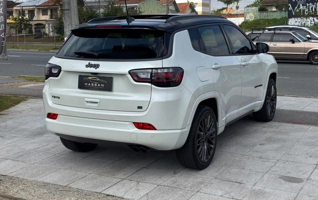 imagem-https://www.socarrao.com.br/sc-vehicle-images-prod/4120138/1790347329793-8512456_2_B_cf9d5bfa9d.jpeg